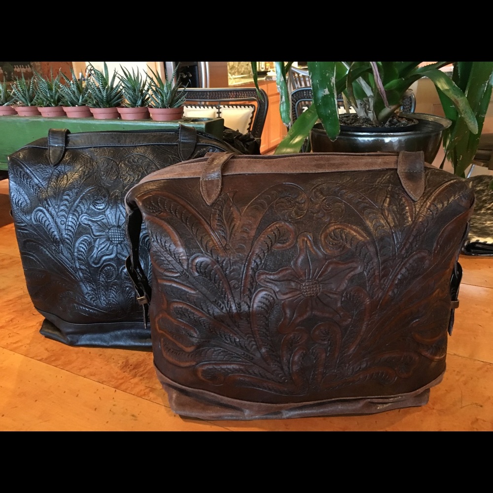 Soft leather shoulder bag